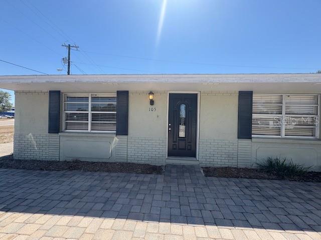 Image 4 of 19 For 105 Sunshine Boulevard