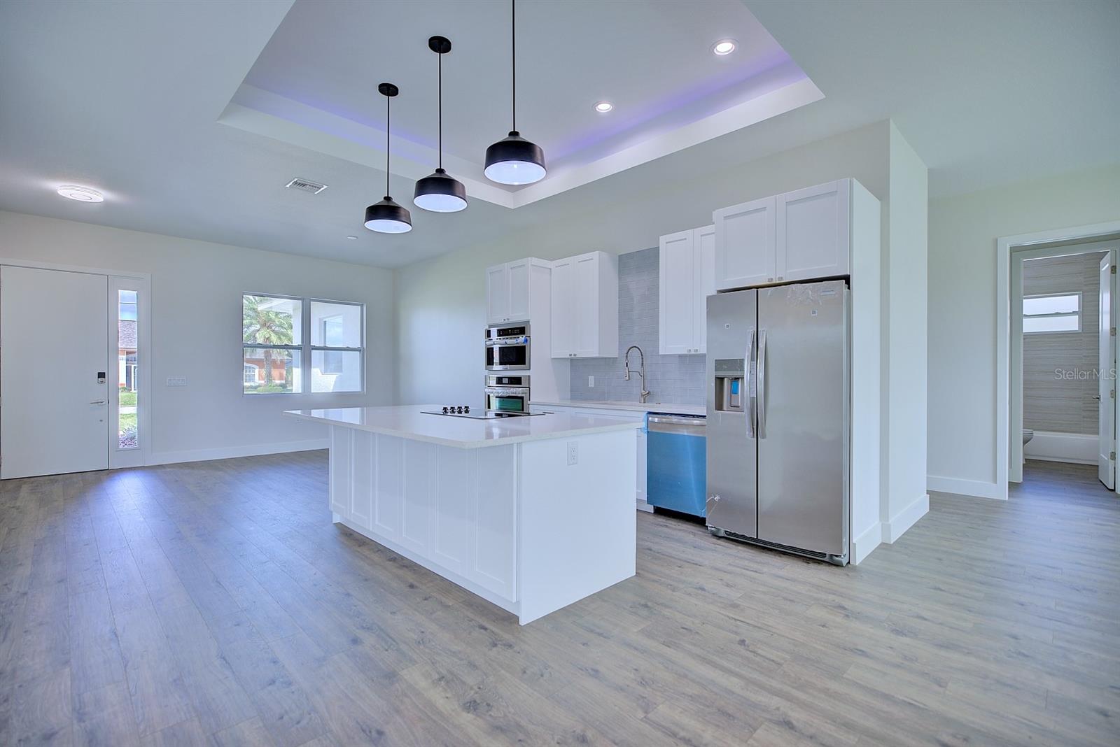 Image 7 of 38 For 5224 Columbus Boulevard