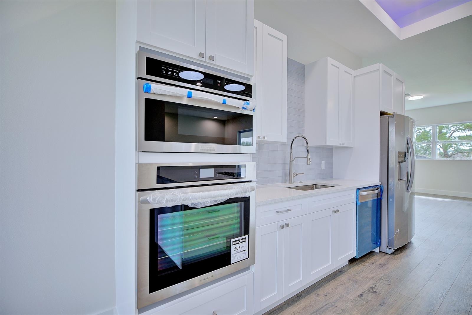 Image 9 of 38 For 5224 Columbus Boulevard