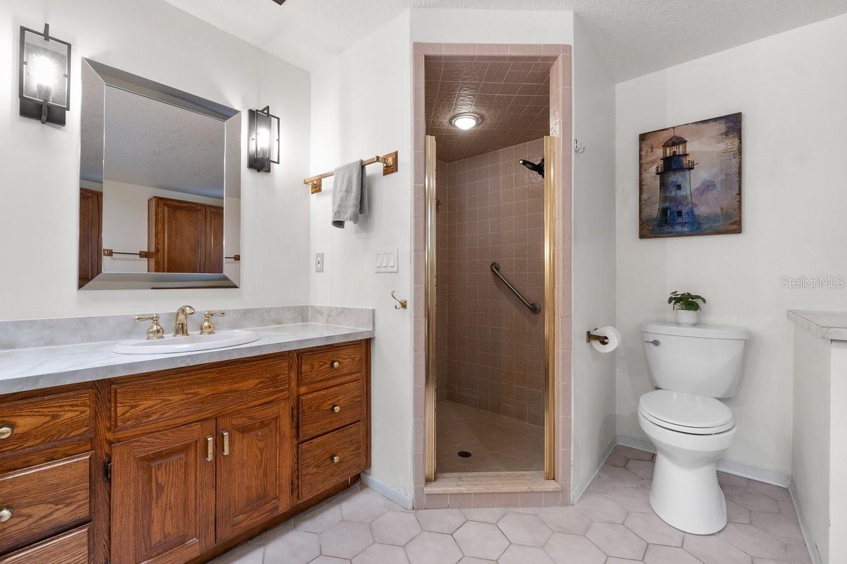 Image 25 of 69 For 3805 Gaines Drive