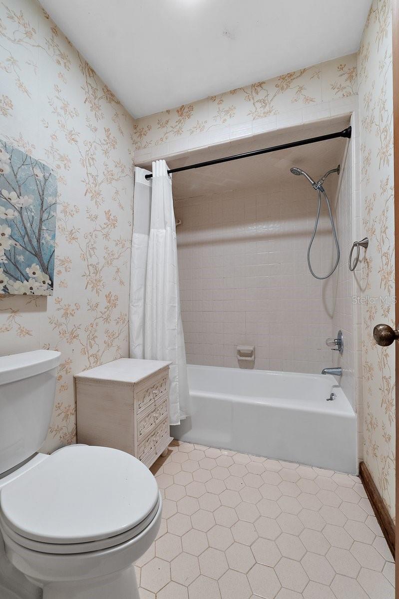 Image 45 of 69 For 3805 Gaines Drive