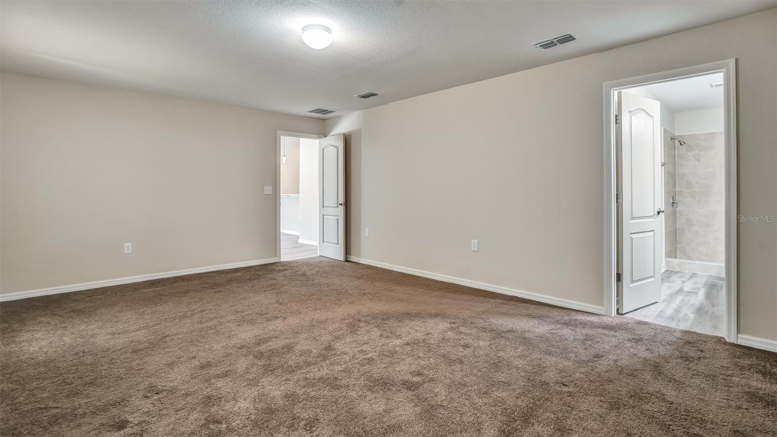Image 6 of 16 For 246 Cove At Eagle Lake Circle