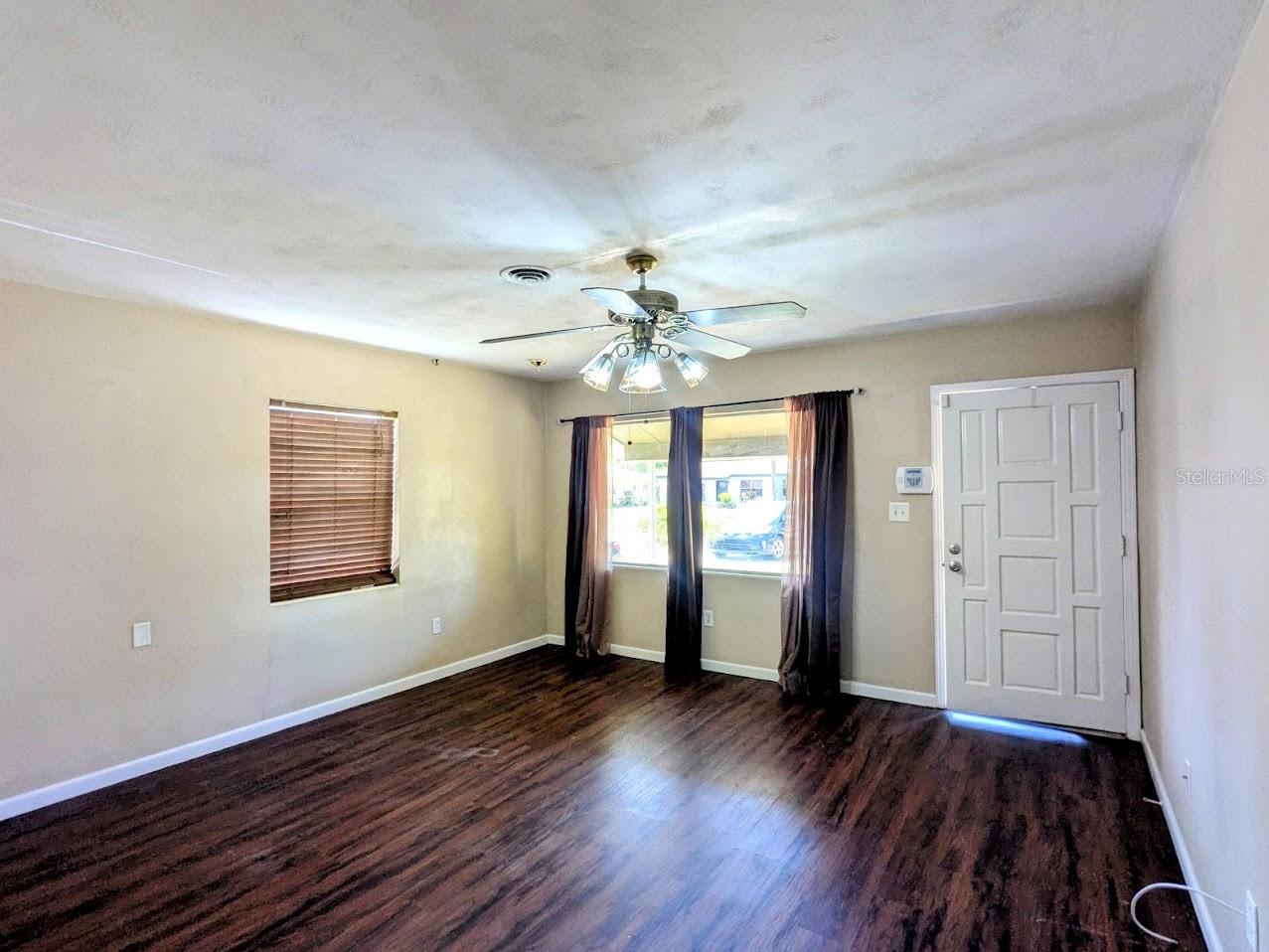 Image 4 of 10 For 211 Carey Place