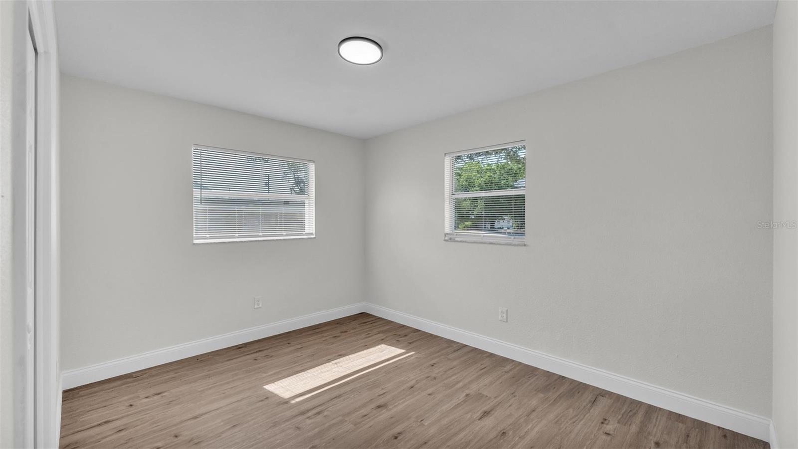 Image 28 of 32 For 4028 Wellington Drive