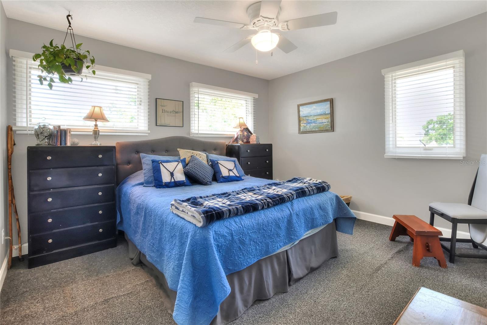 Image 38 of 70 For 4116 4th Avenue Ne