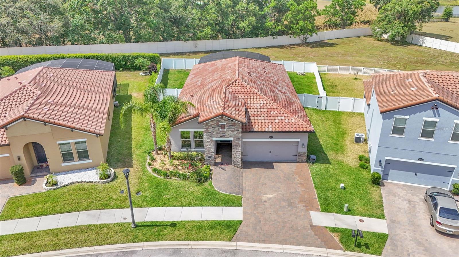 Image 7 of 56 For 2277 Bella Luna Circle