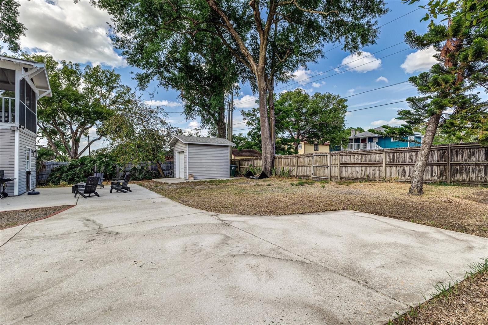 Image 84 of 89 For 746 Mississippi Avenue