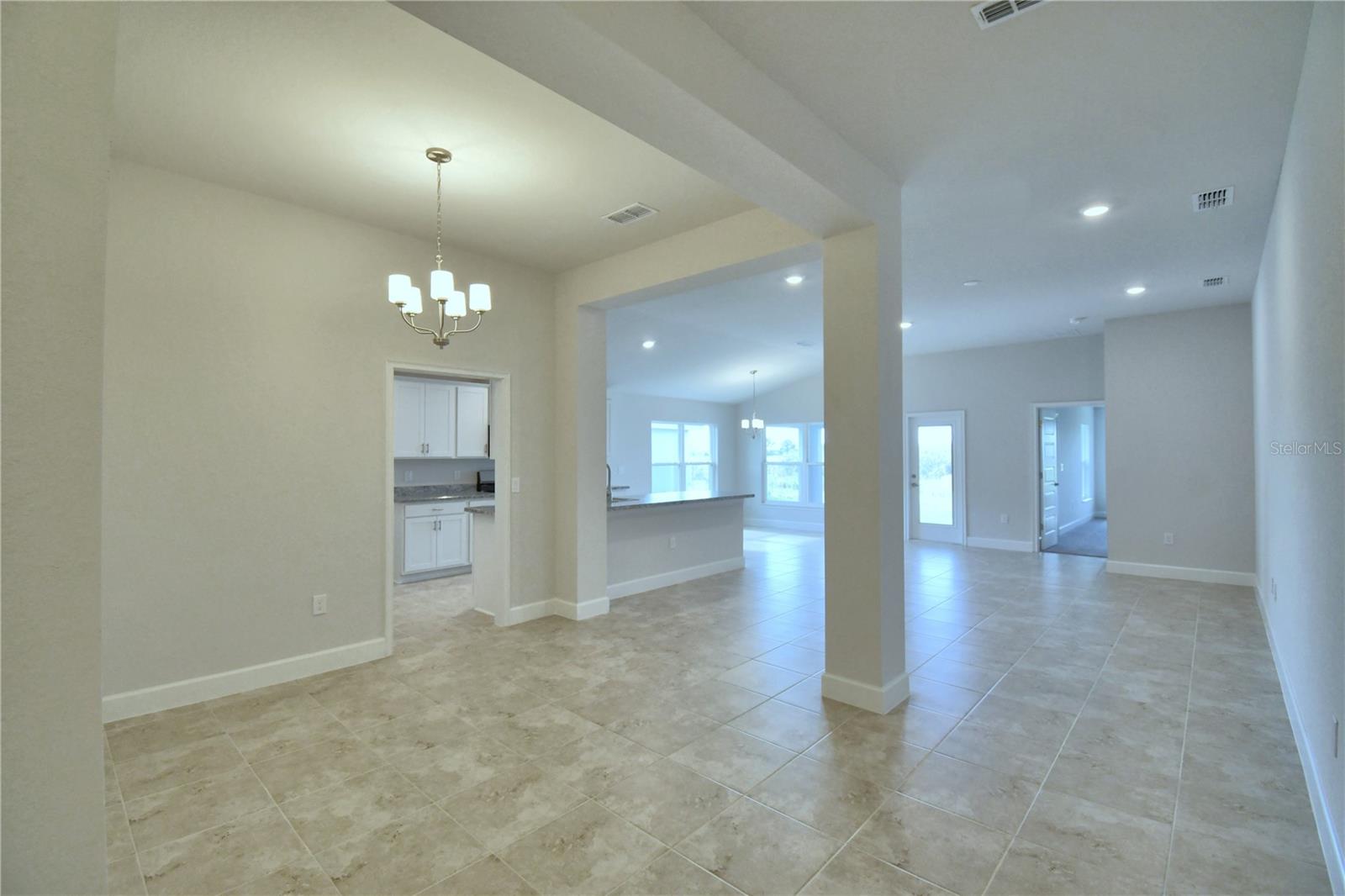 Image 4 of 48 For 580 Jett Lane