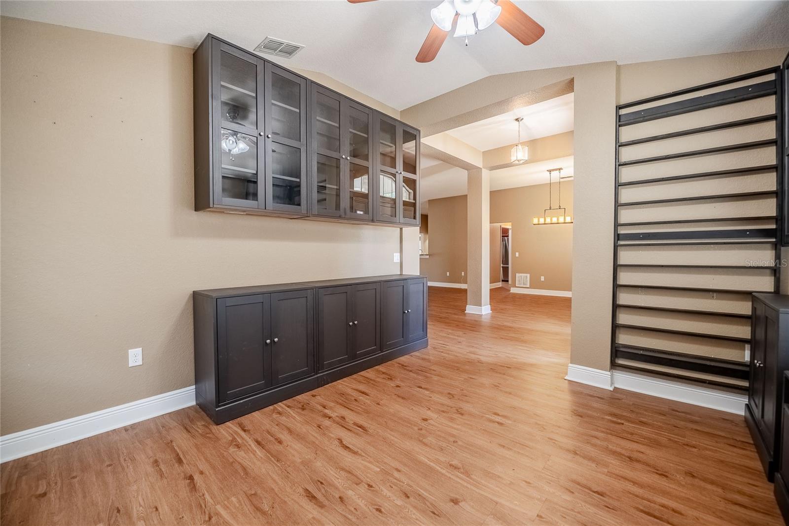 Image 13 of 50 For 2933 Blackwater Oaks Drive