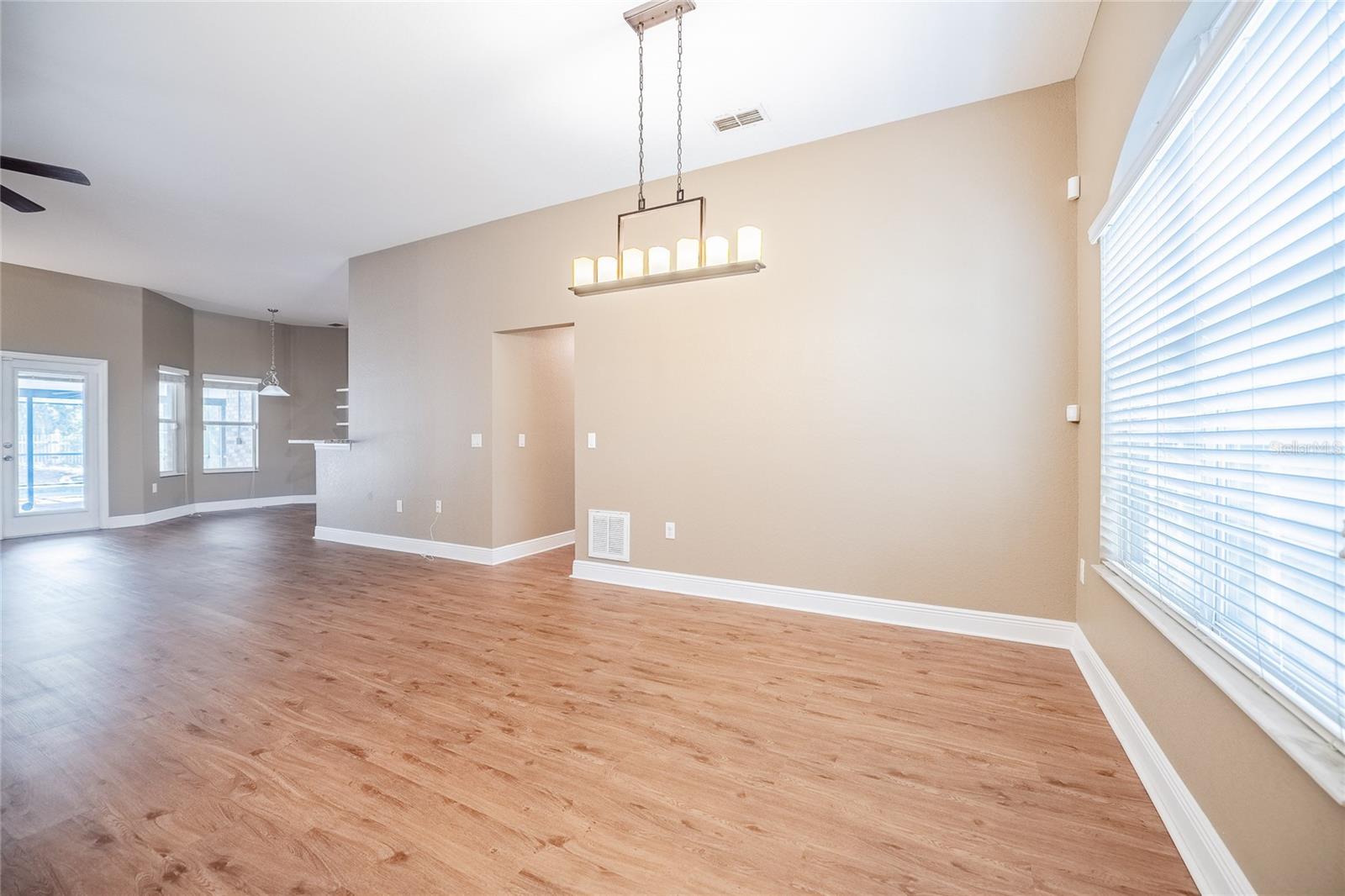 Image 14 of 50 For 2933 Blackwater Oaks Drive