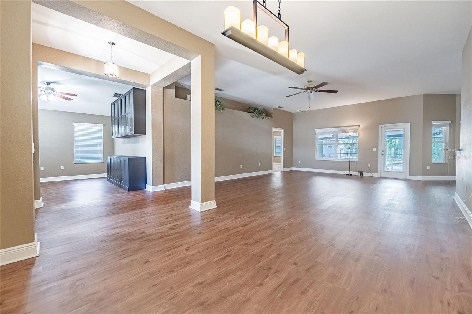 Image 15 of 50 For 2933 Blackwater Oaks Drive