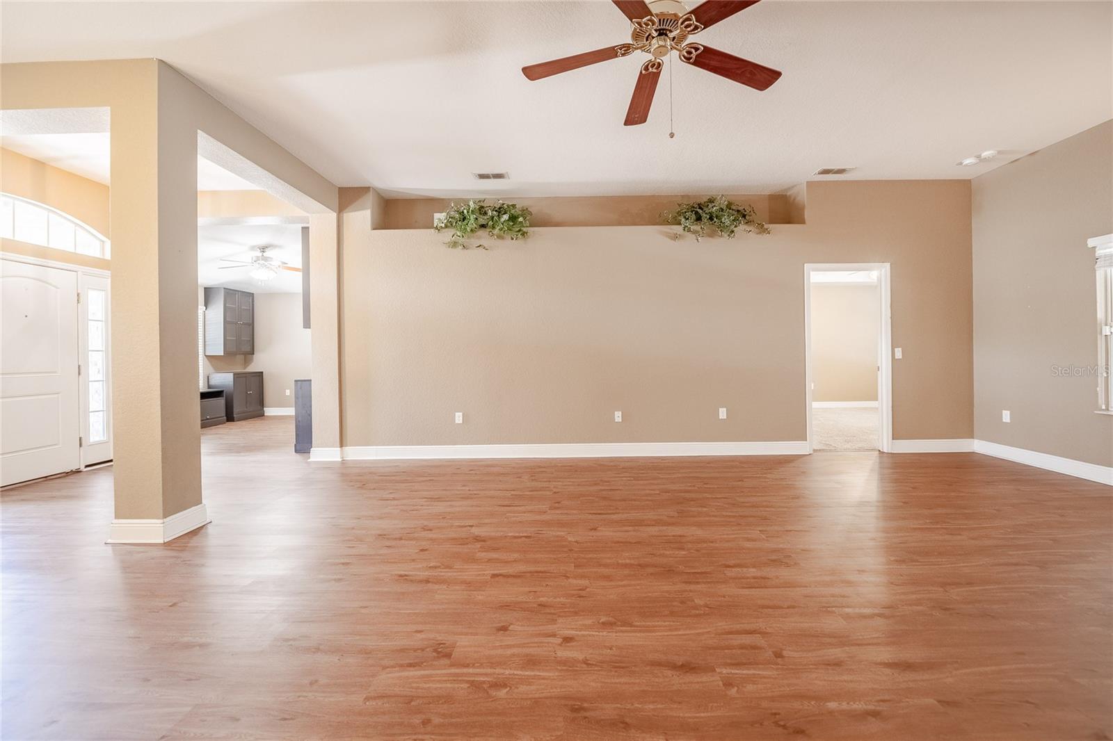 Image 16 of 50 For 2933 Blackwater Oaks Drive