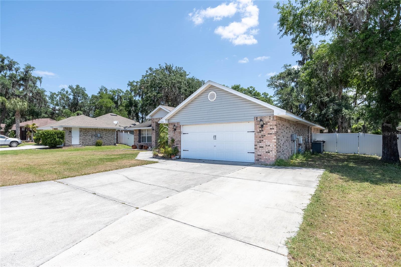 Image 2 of 50 For 2933 Blackwater Oaks Drive