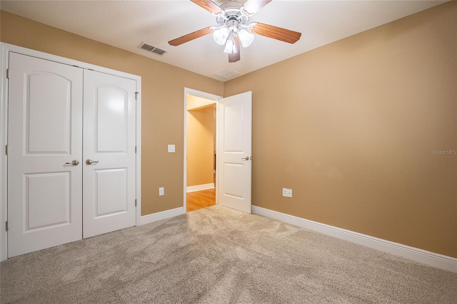 Image 25 of 50 For 2933 Blackwater Oaks Drive