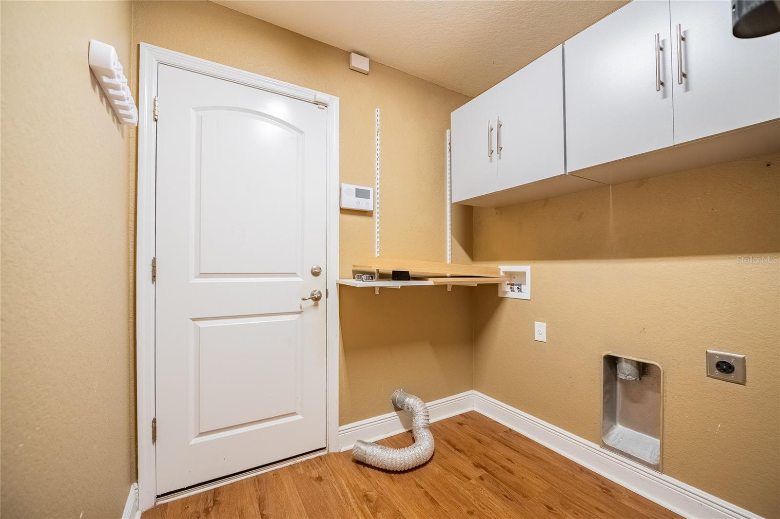 Image 7 of 50 For 2933 Blackwater Oaks Drive