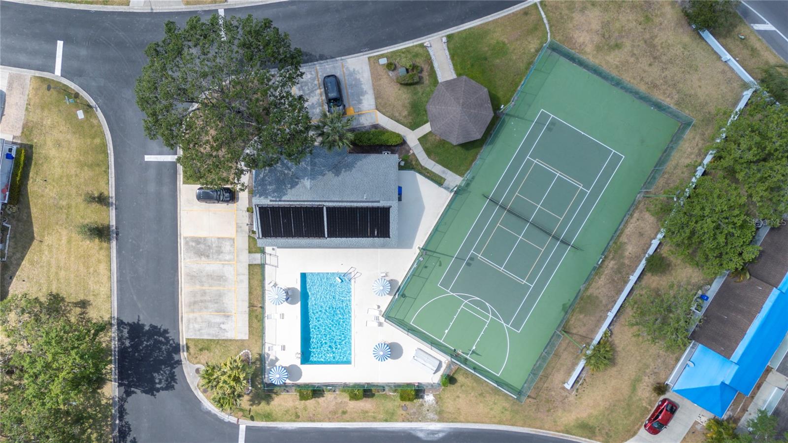 Image 40 of 48 For 2015 Hatteras Point
