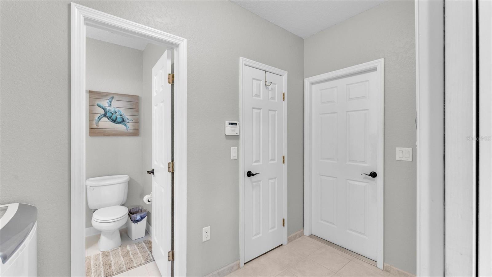 Image 34 of 56 For 1854 Sherwood Lakes Boulevard