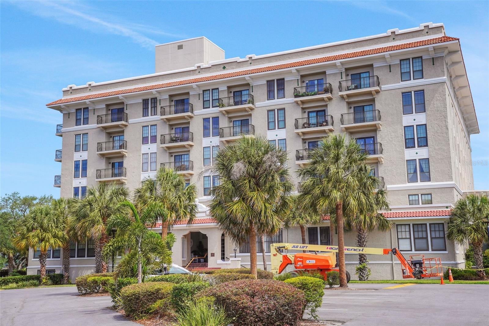 Image 31 of 47 For 235 6th Street Nw 307
