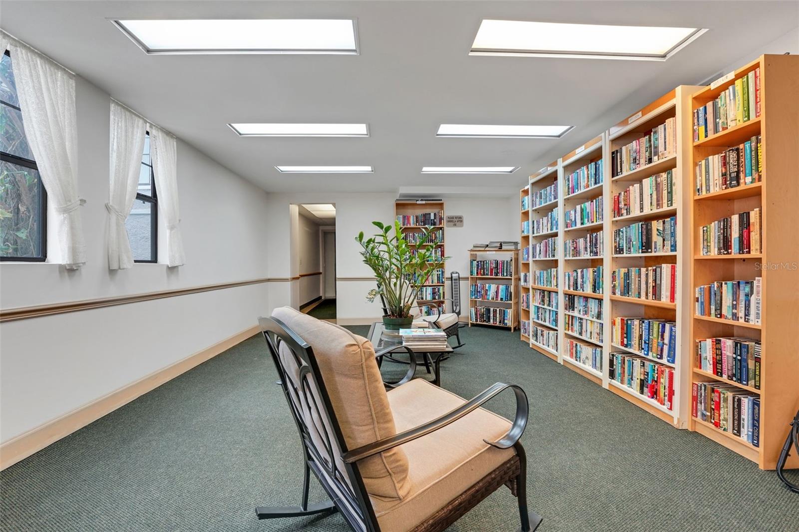 Image 38 of 47 For 235 6th Street Nw 307