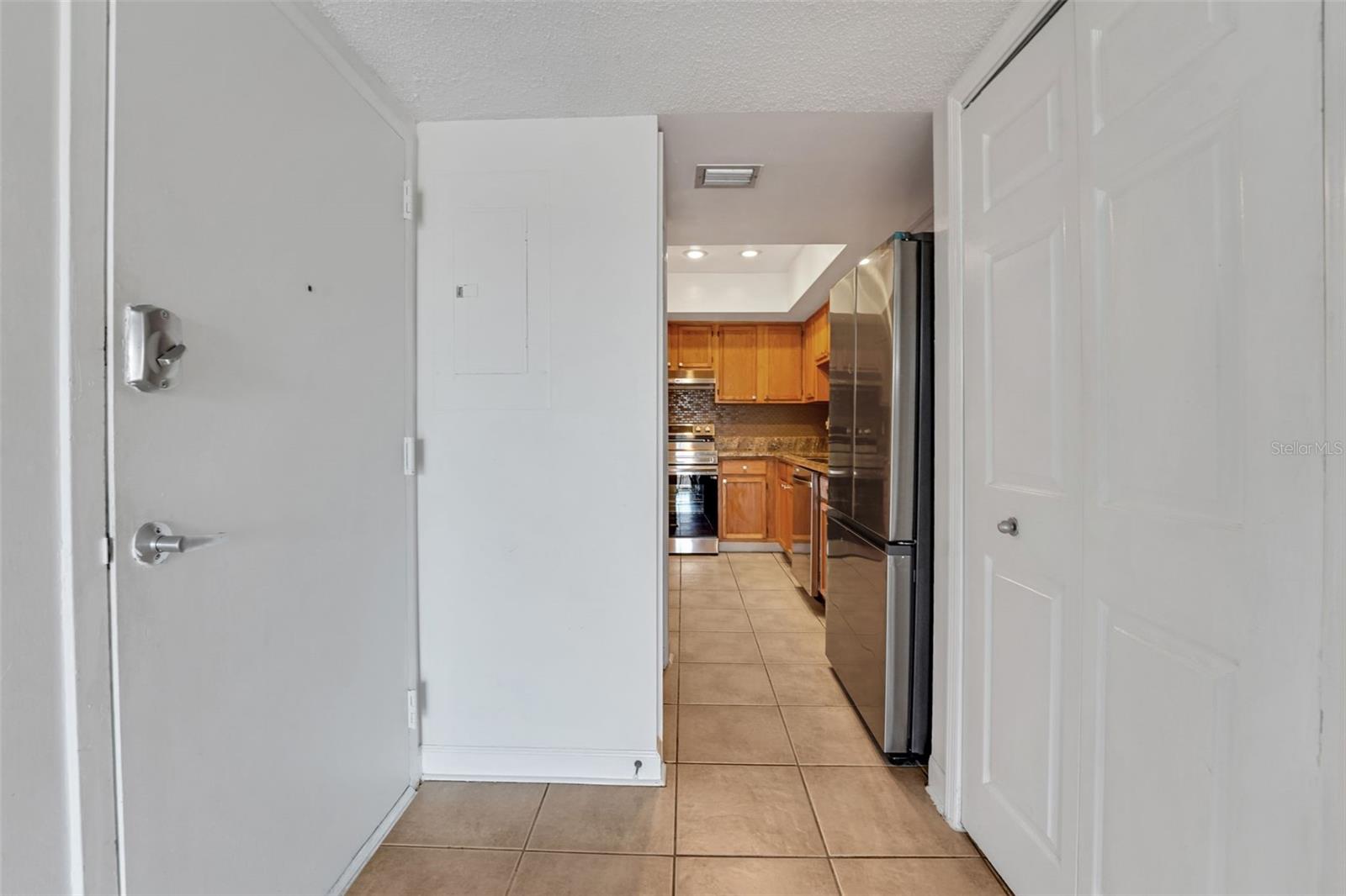 Image 7 of 47 For 235 6th Street Nw 307