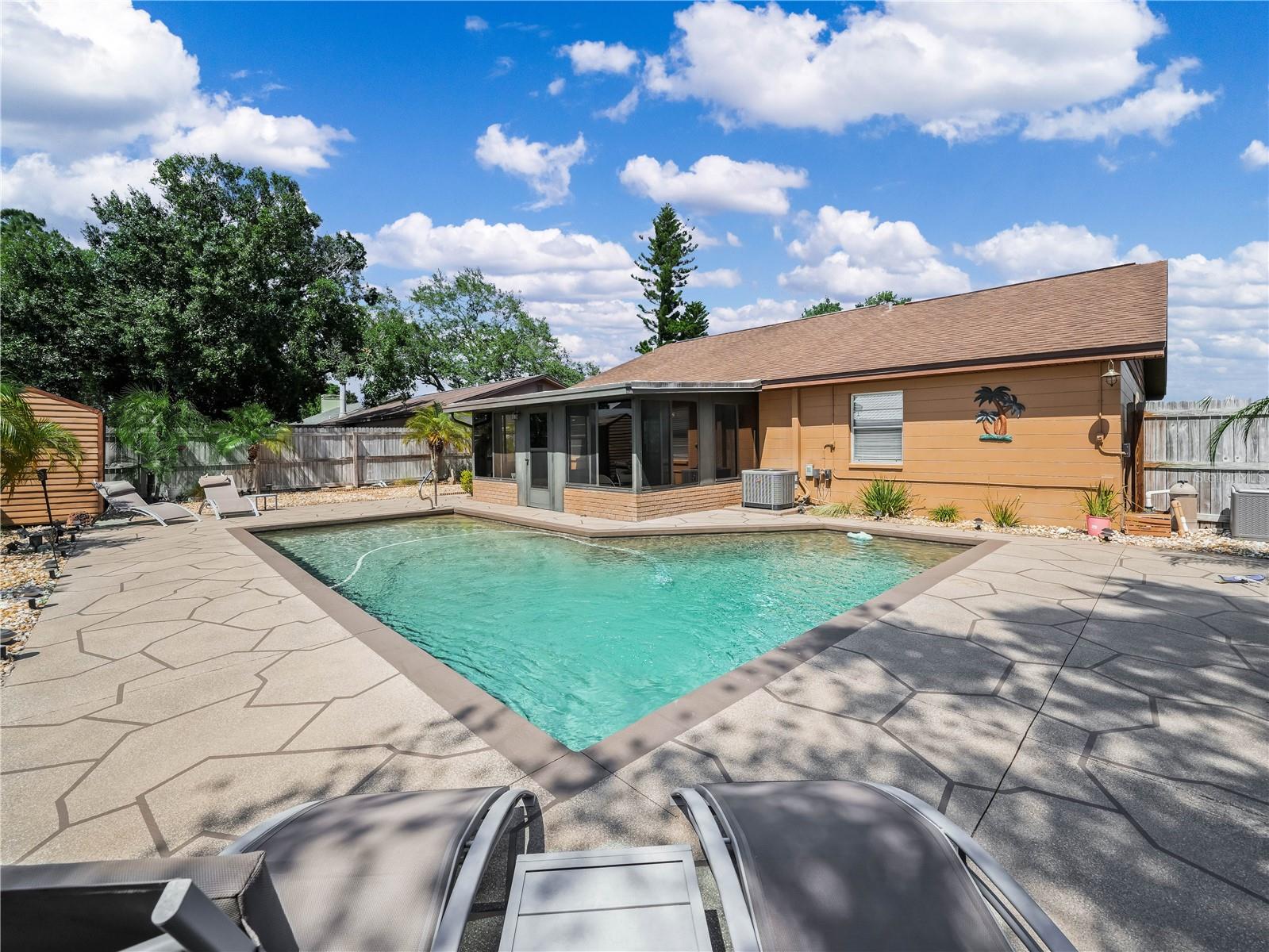 Image 2 of 23 For 901 Spicewood Drive