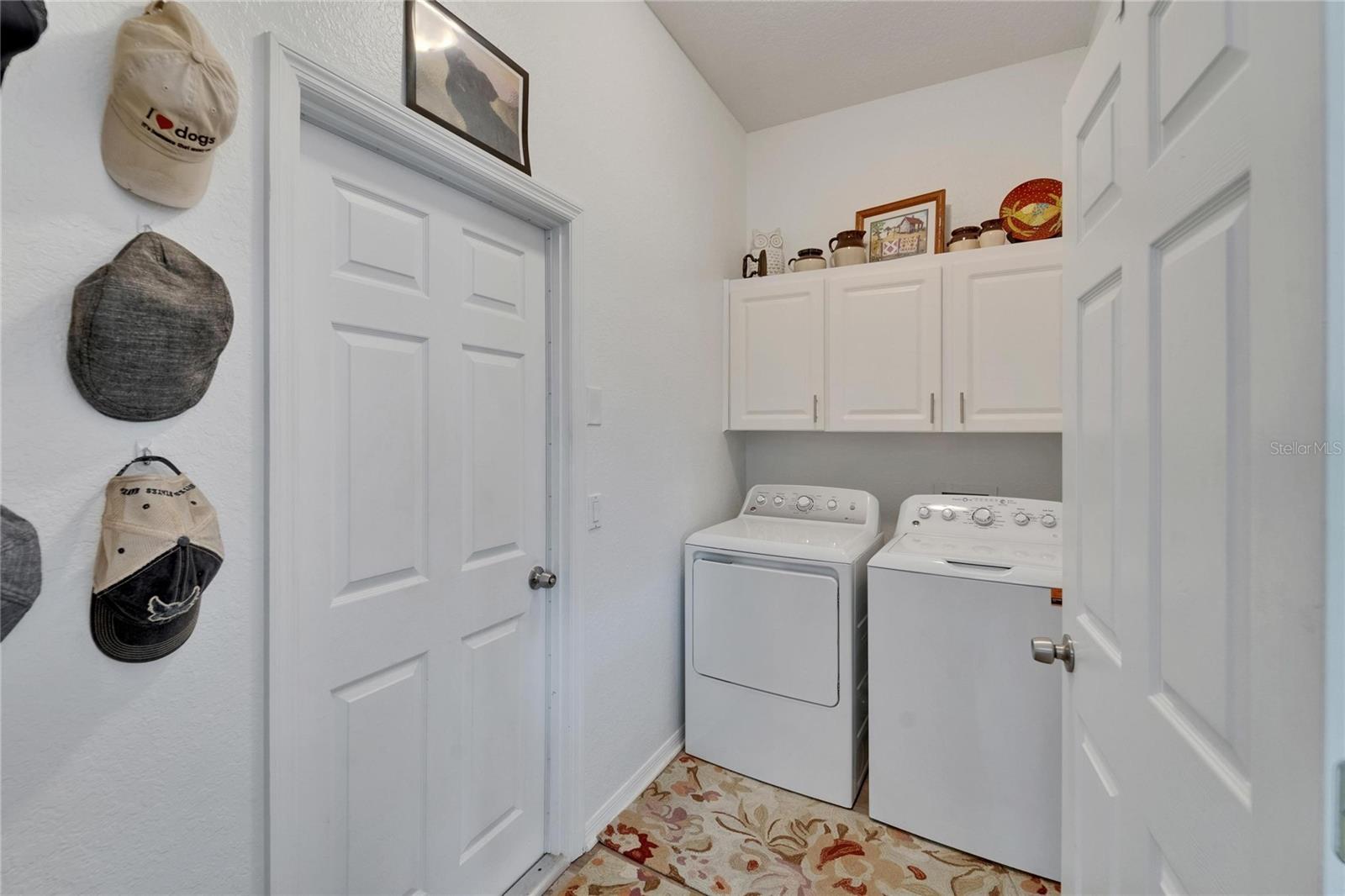 Image 35 of 59 For 7890 Ashford Drive