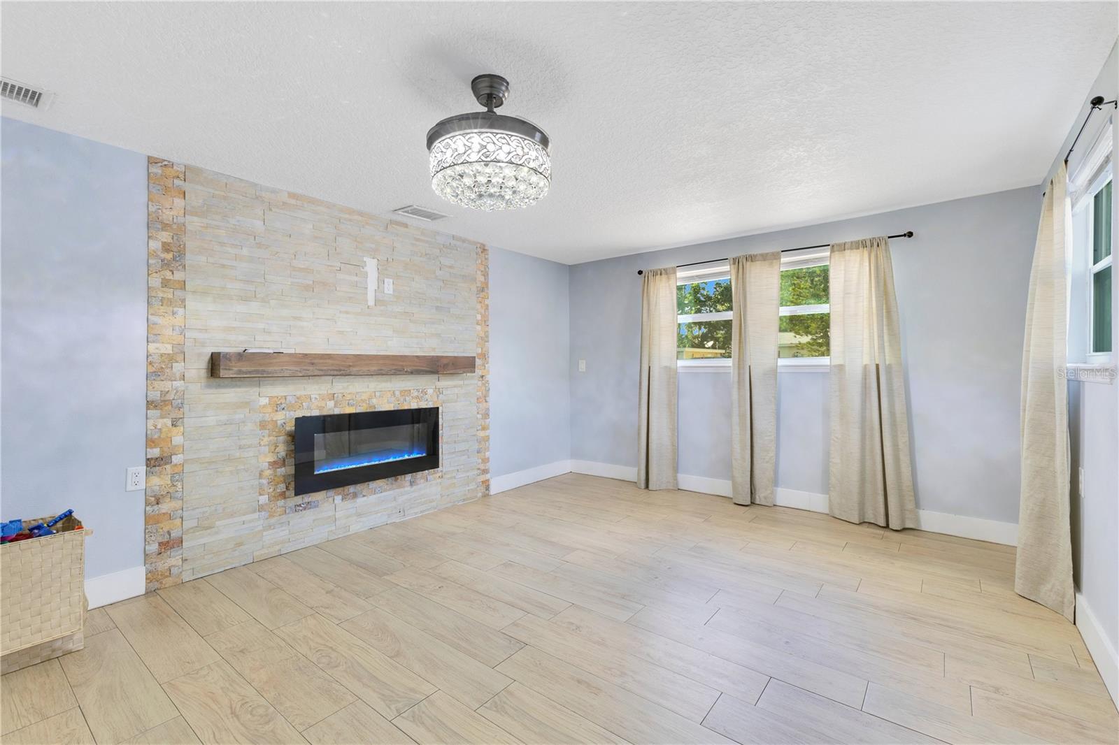 Image 13 of 27 For 1210 Marrick Circle