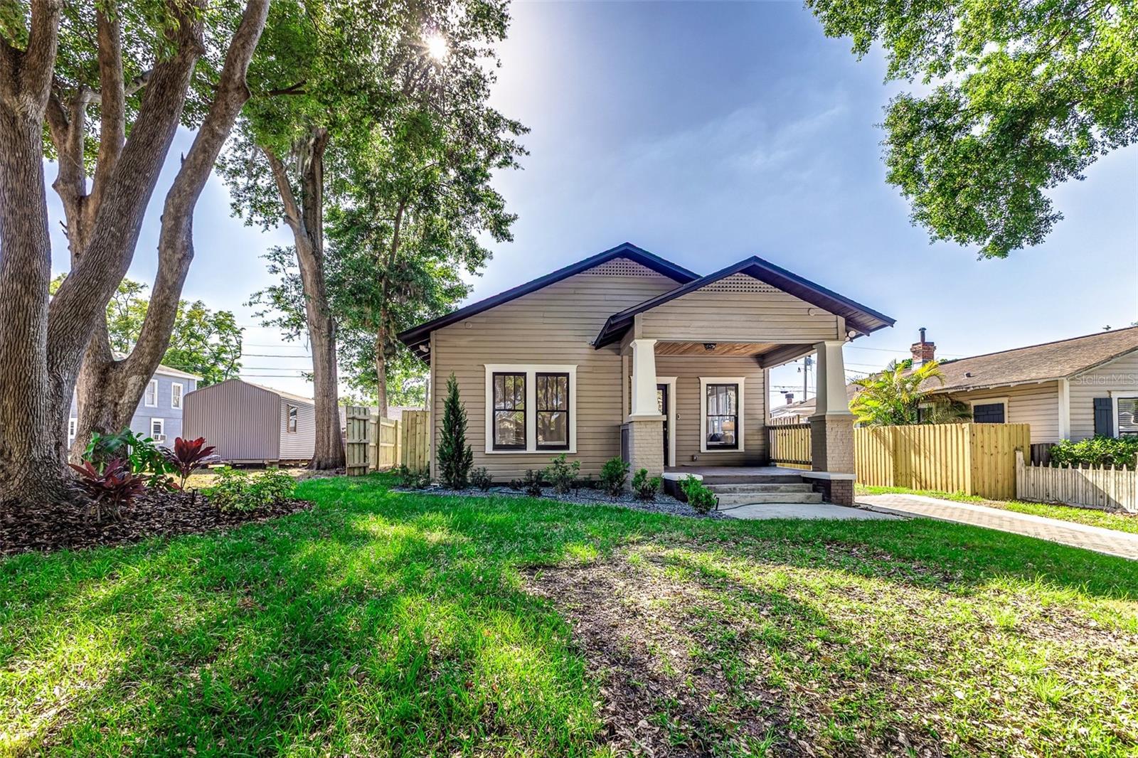 Details for 737 Johnson Avenue, LAKELAND, FL 33801