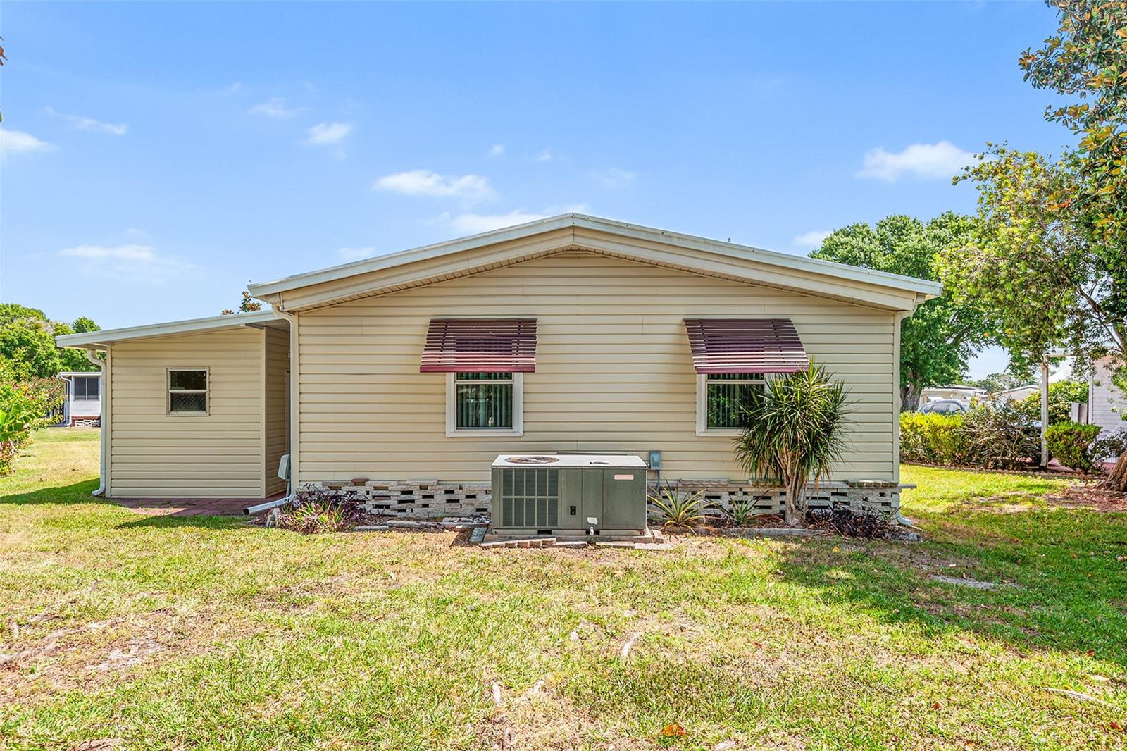 Image 21 of 27 For 145 Jana Cir