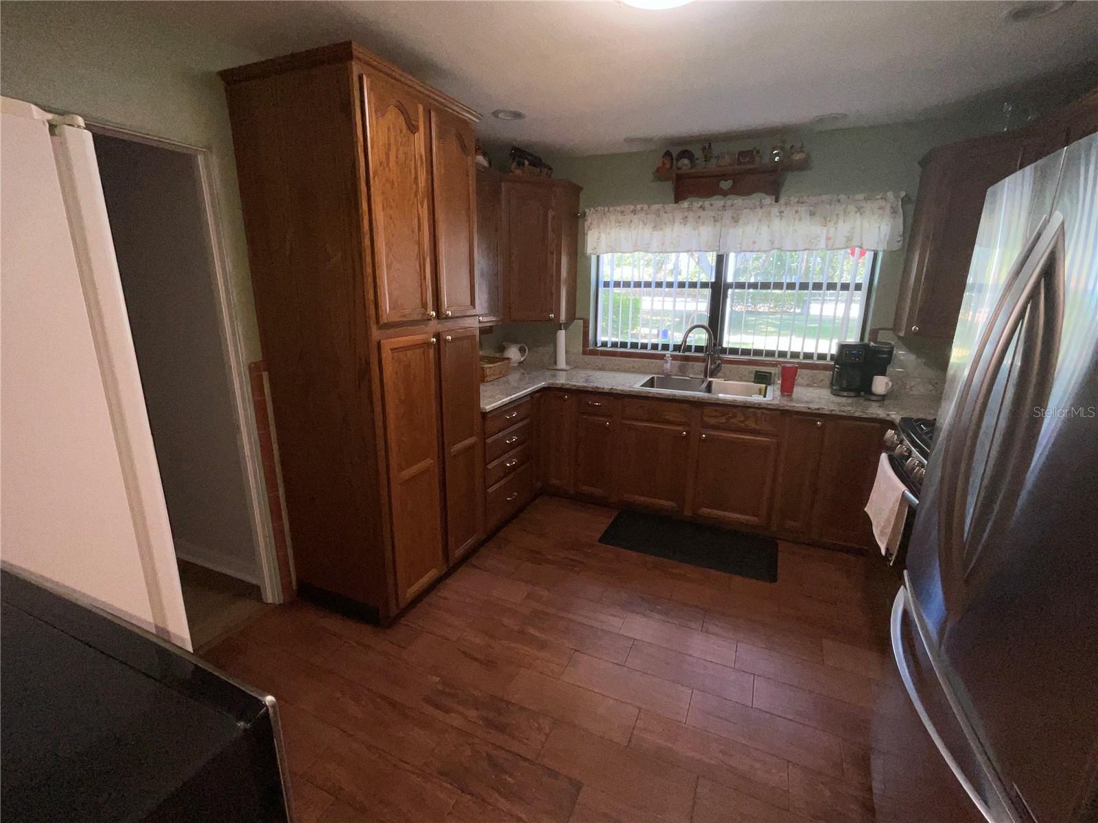 Image 4 of 36 For 427 Longfellow Boulevard