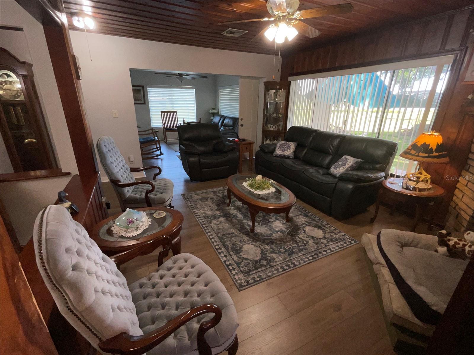 Image 8 of 36 For 427 Longfellow Boulevard