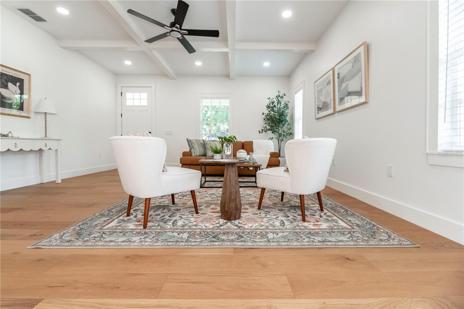 Image 18 of 41 For 527 Park Street