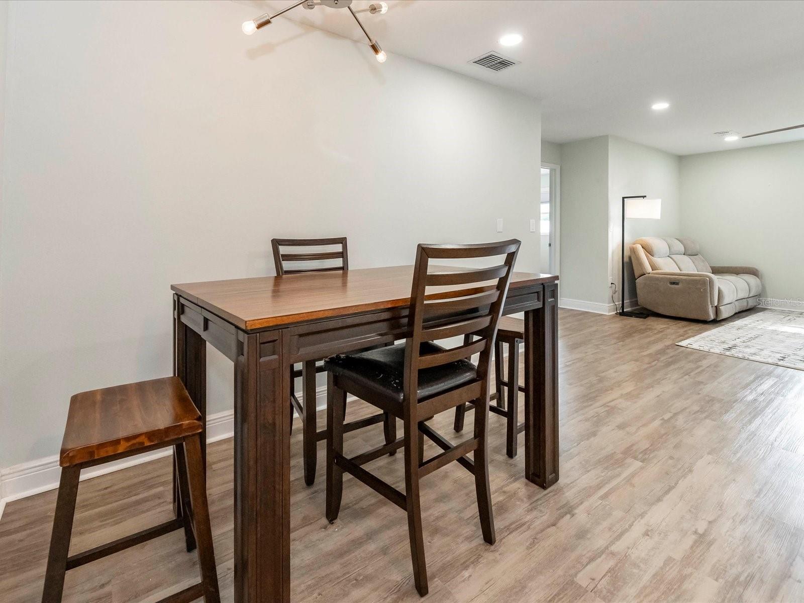 Image 30 of 73 For 502 Duchess Drive