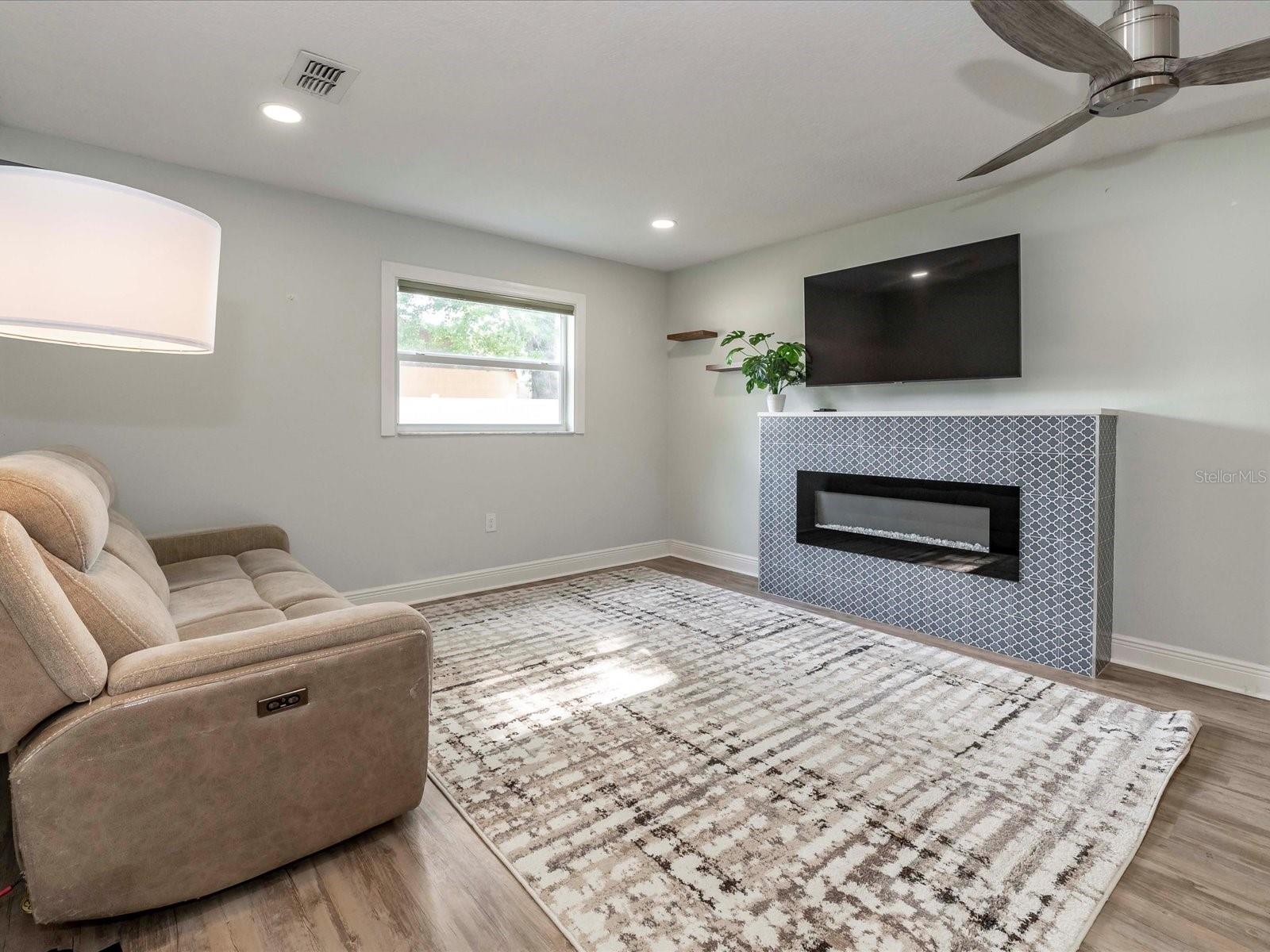 Image 38 of 73 For 502 Duchess Drive