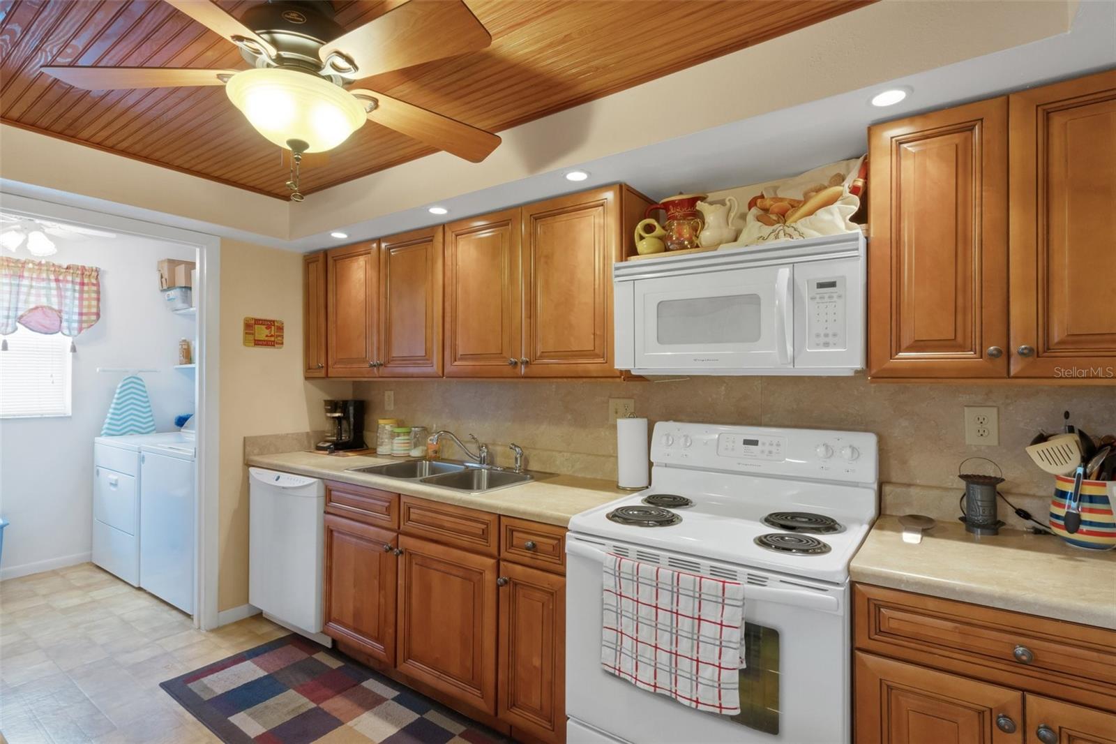 Image 12 of 40 For 1130 Lake Parker Avenue C321