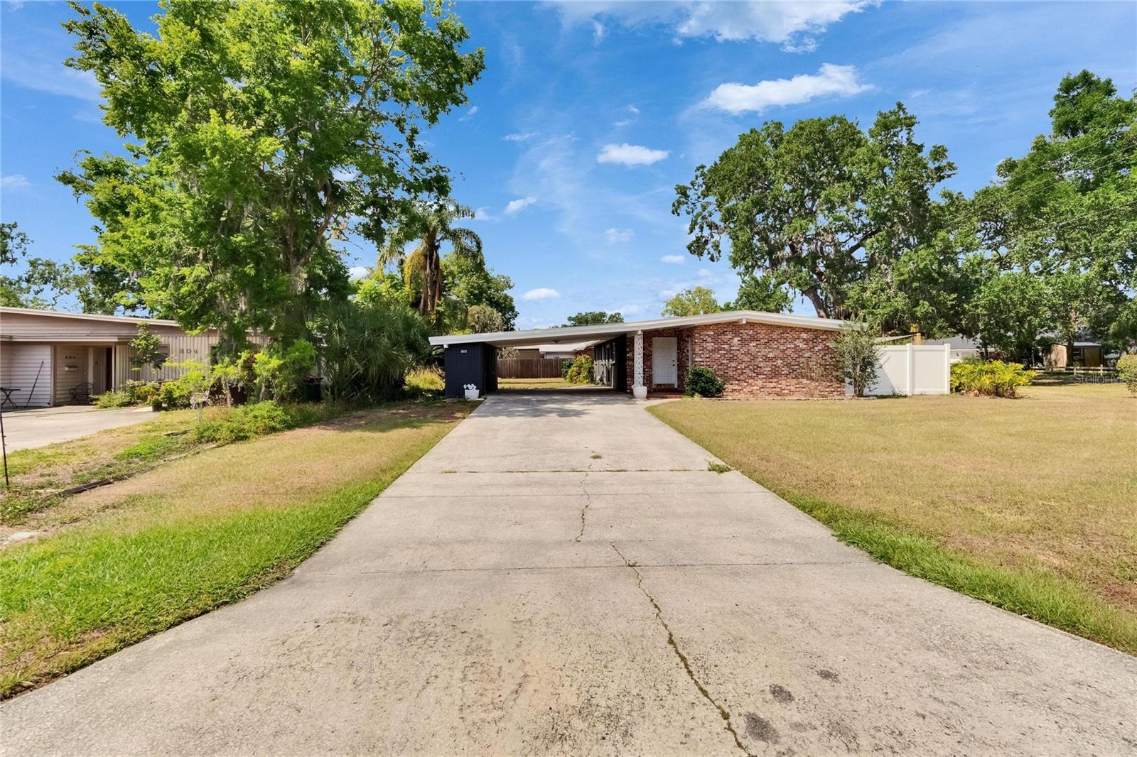 Image 2 of 62 For 802 Russell Drive