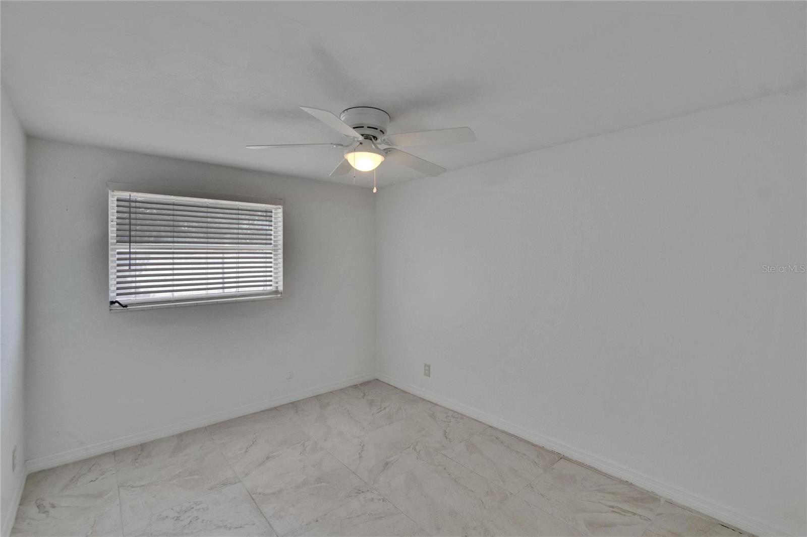 Image 34 of 62 For 802 Russell Drive