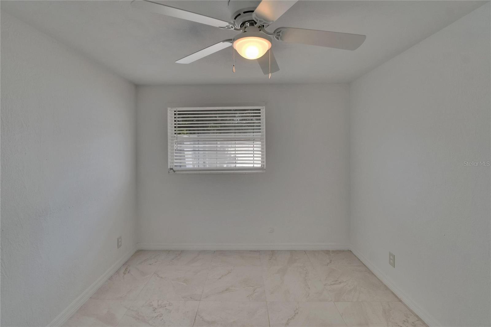 Image 37 of 62 For 802 Russell Drive