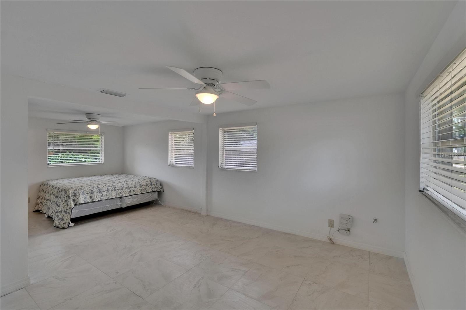 Image 42 of 62 For 802 Russell Drive