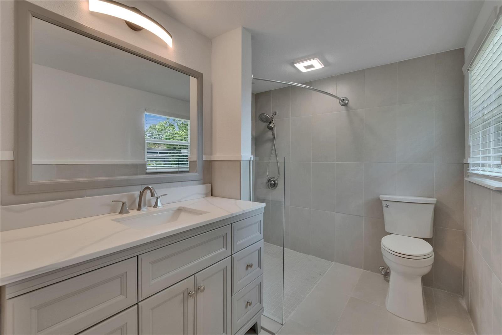 Image 45 of 62 For 802 Russell Drive