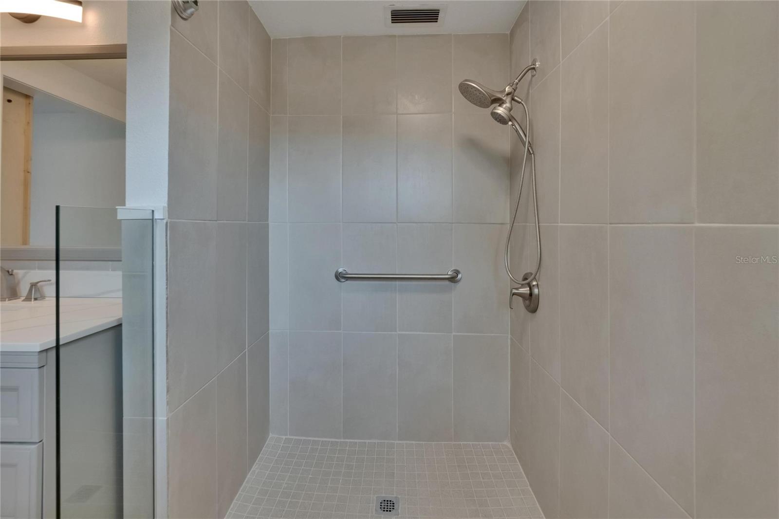 Image 46 of 62 For 802 Russell Drive