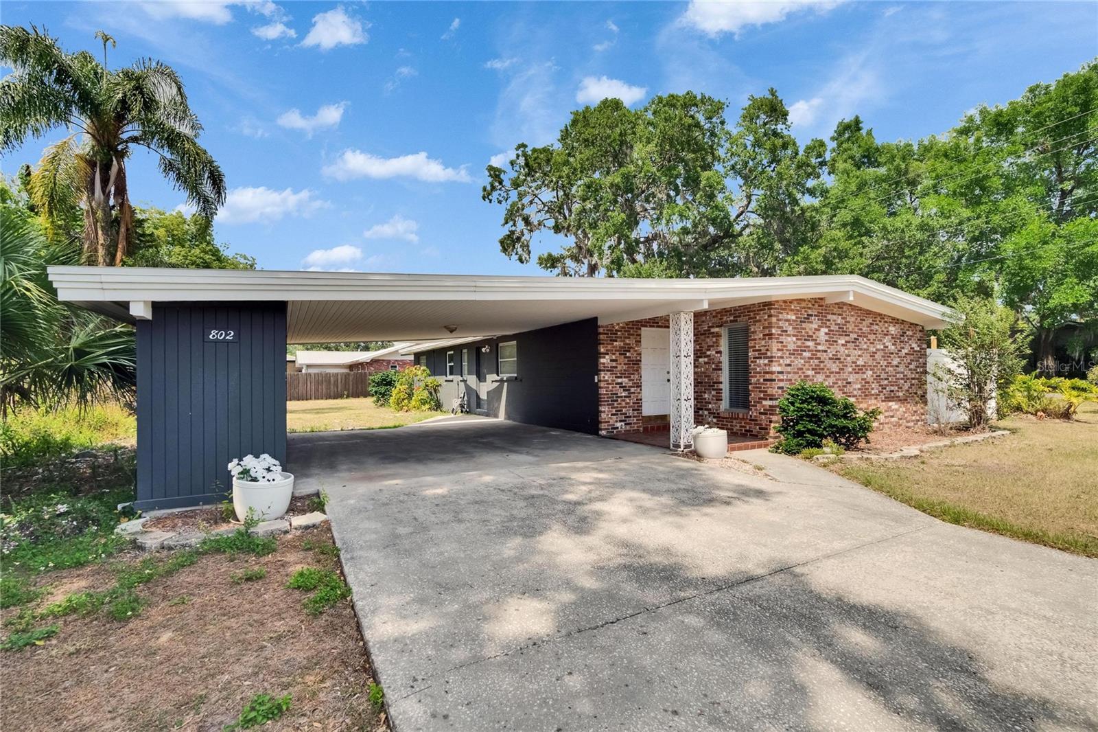 Image 6 of 62 For 802 Russell Drive