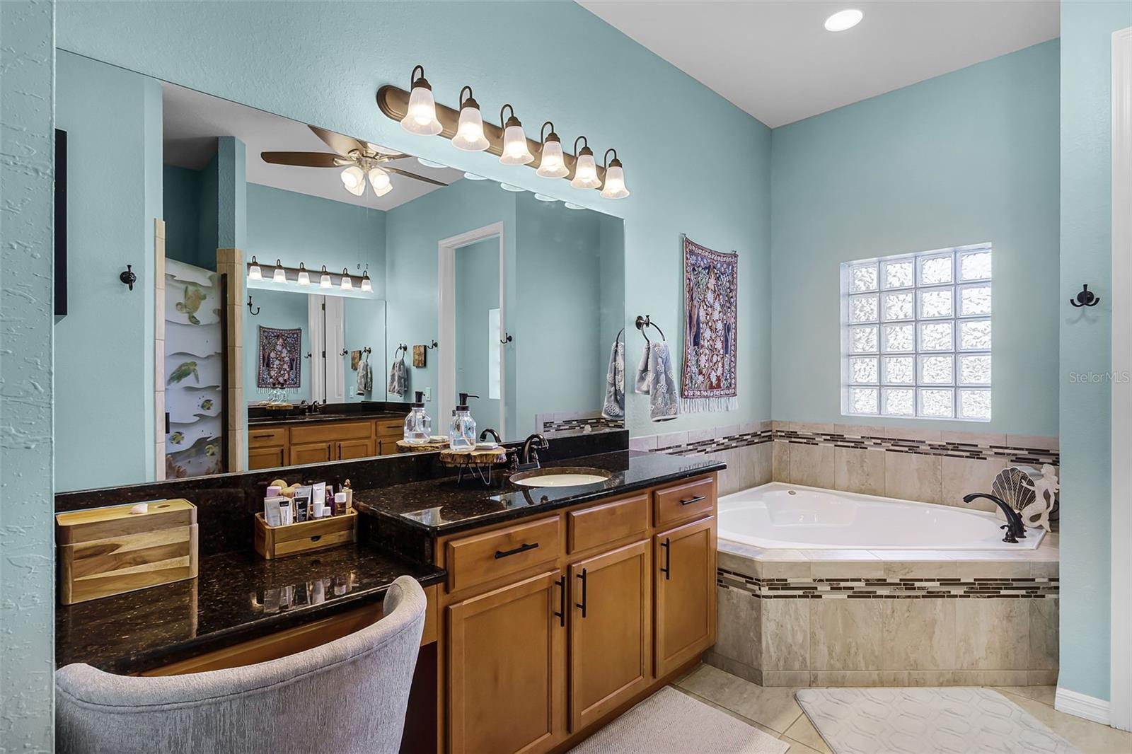 Image 26 of 71 For 1394 Oakmont Drive