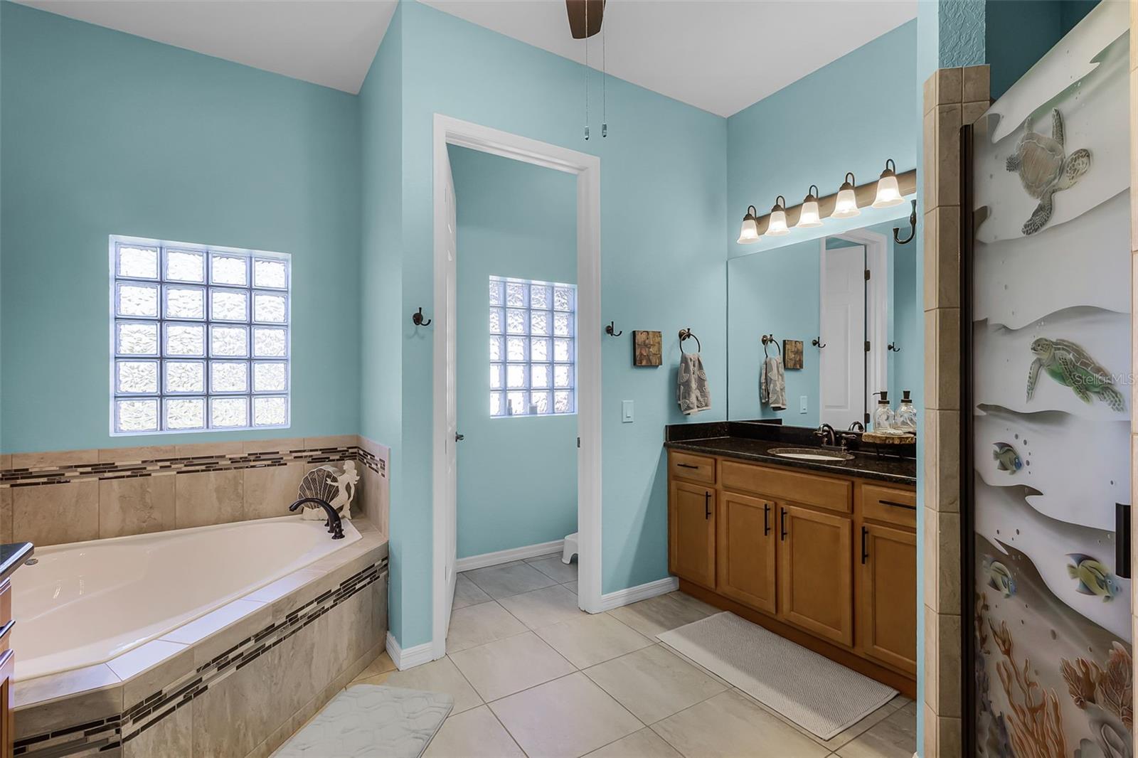 Image 27 of 71 For 1394 Oakmont Drive