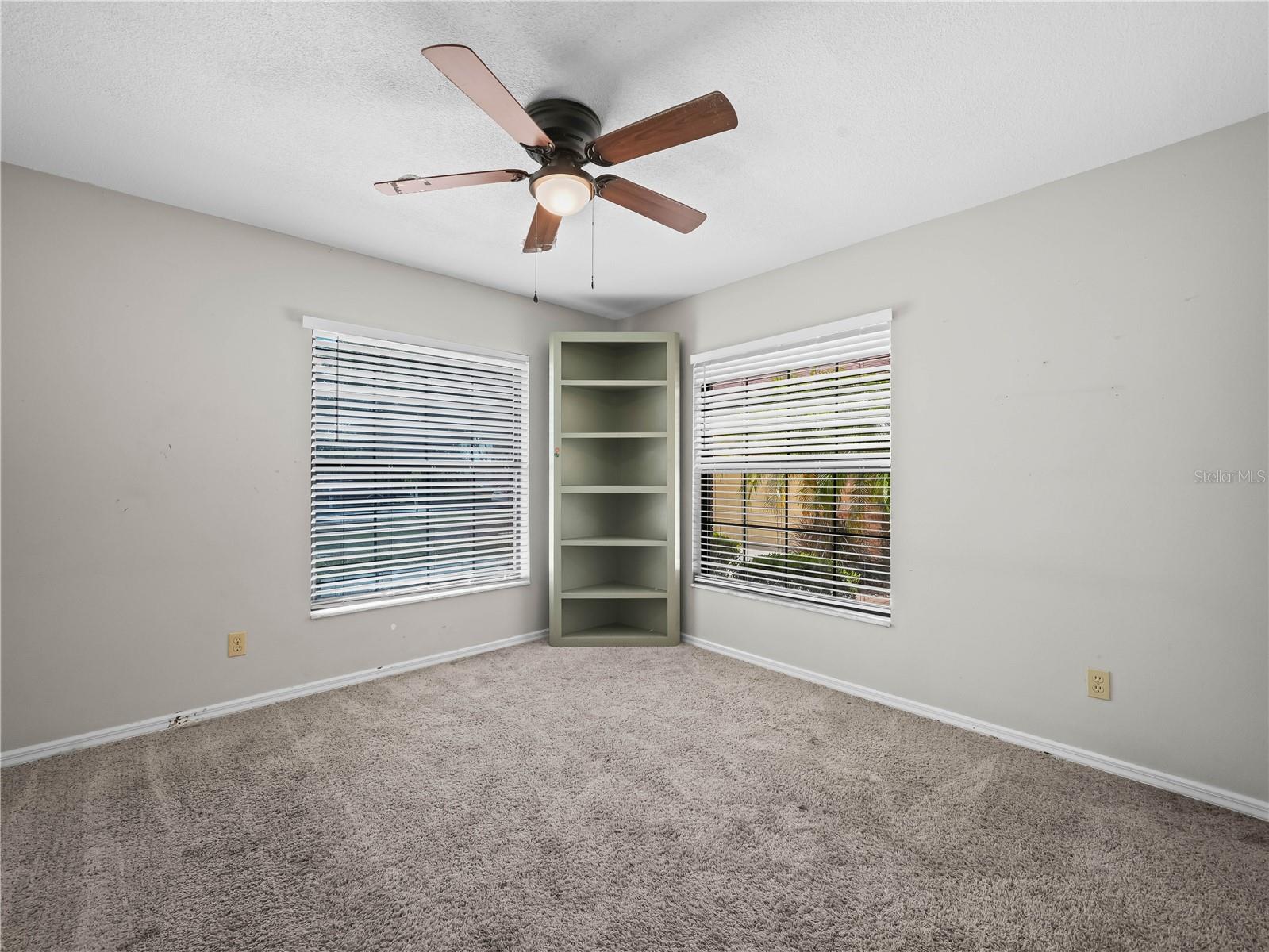 Image 20 of 32 For 3002 Helms Drive