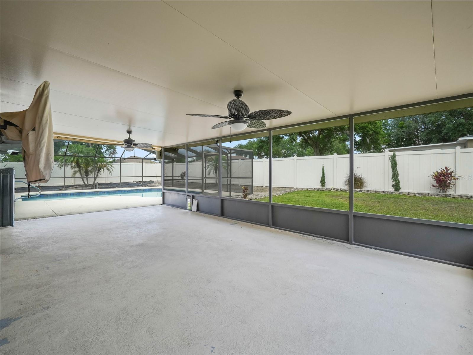 Image 25 of 32 For 3002 Helms Drive