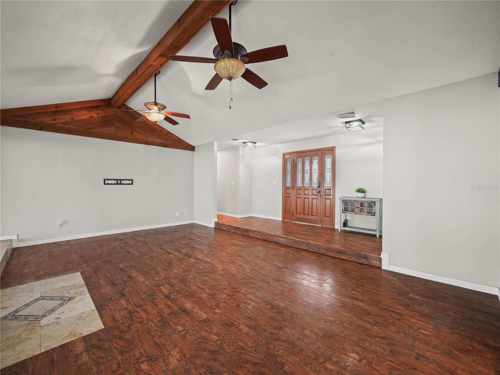 Image 5 of 32 For 3002 Helms Drive