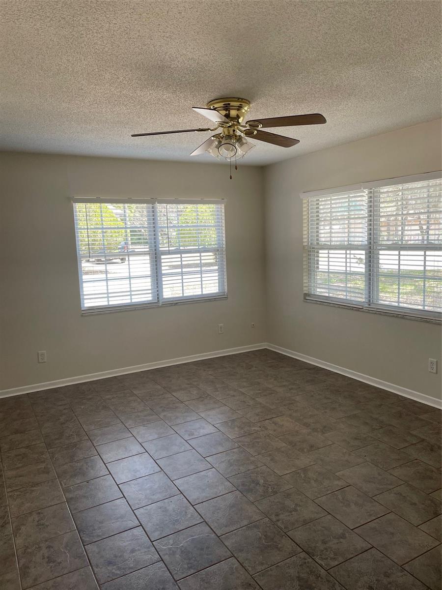 Image 4 of 22 For 204 Callitris Avenue