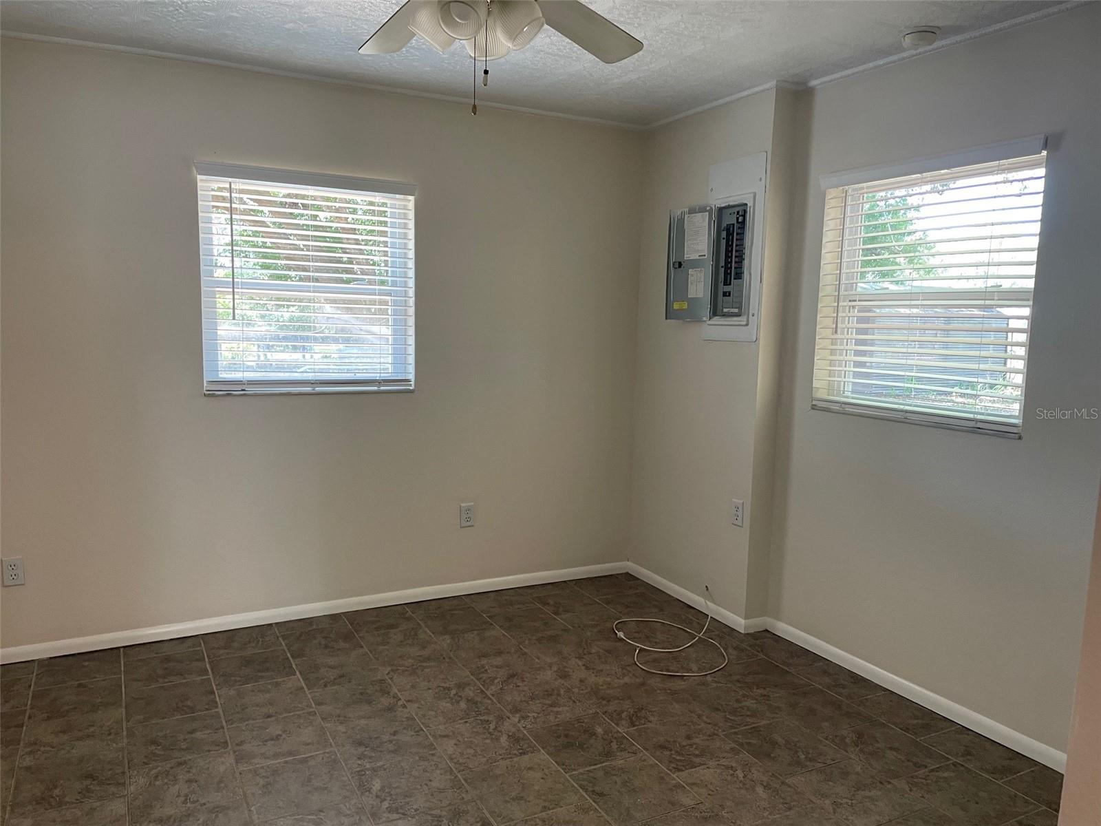 Image 6 of 22 For 204 Callitris Avenue