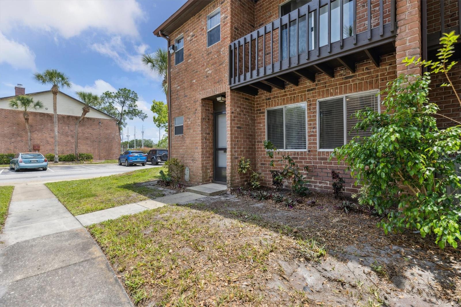 Image 3 of 36 For 2369 Tom Jones Street 8